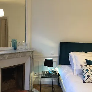 Relais12bis By Eiffel Tower Alojamento de Acomodação e Pequeno-almoço