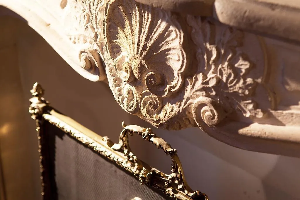 Hotel D'Angleterre Paris 3*,